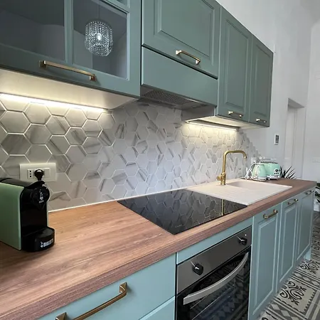 Ca Nell'umbertino - A 150 Mt Dalla Stazione Apartment La Spezia