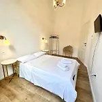 Ca Nell'umbertino - A 150 Mt Dalla Stazione Apartament La Spezia