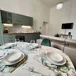 Ca Nell'umbertino - A 150 Mt Dalla Stazione Apartament La Spezia