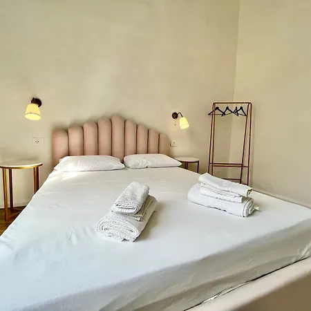 Ca Nell'umbertino - A 150 Mt Dalla Stazione *