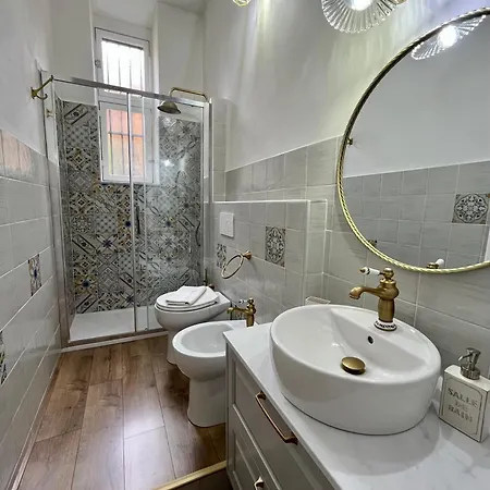 Ca Nell'umbertino - A 150 Mt Dalla Stazione Apartament *