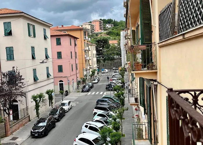 Appartamento Cà Nell'umbertino - A 150 Mt Dalla Stazione *