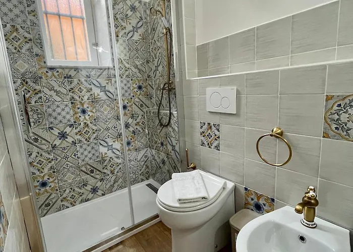 Appartamento Cà Nell'umbertino - A 150 Mt Dalla Stazione La Spezia